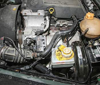 Land Rover 2.2 Diesel Engine Turbo Failure & Oil Seal Repair